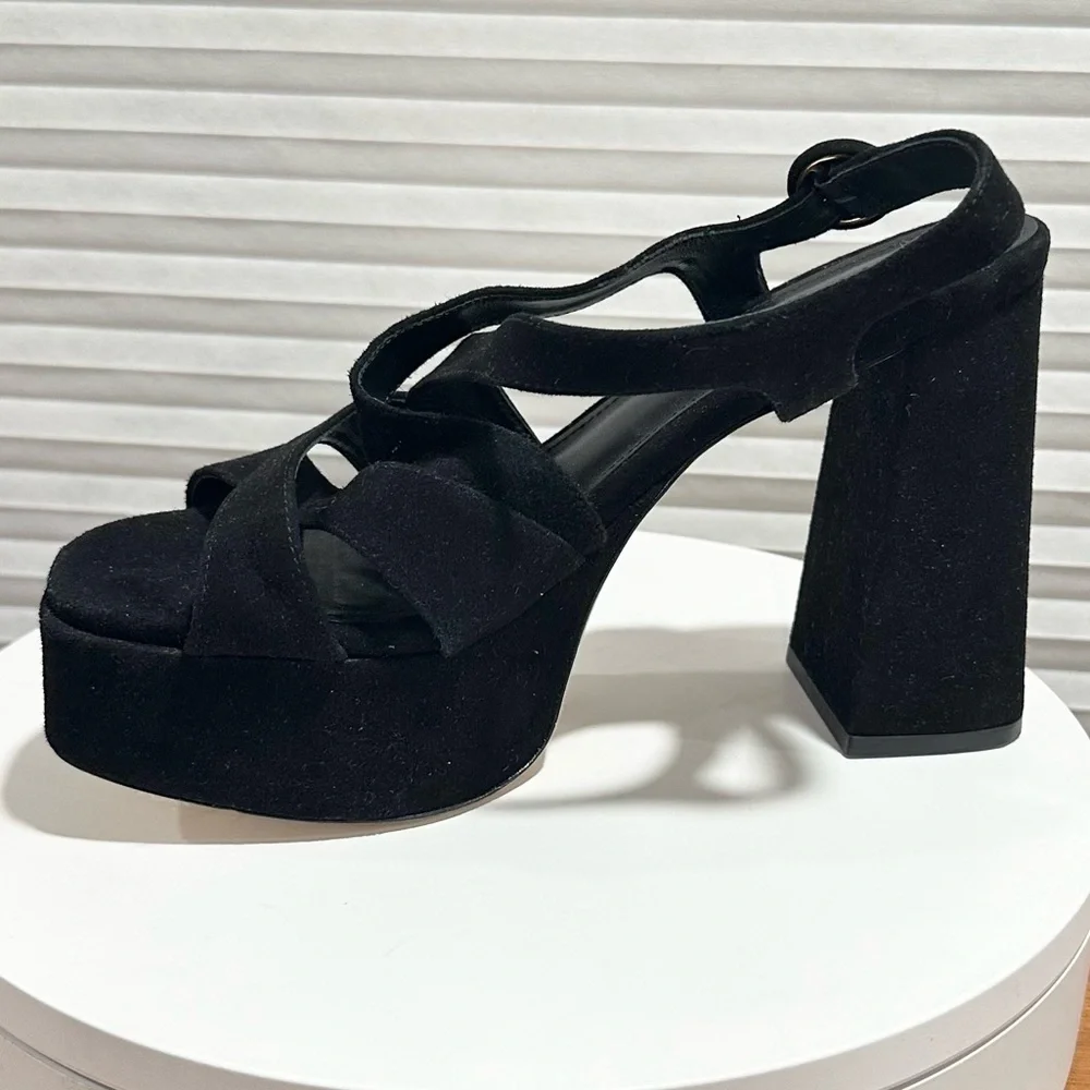 🌹LARROUDE🌹 Bee Platform Sandals Black Size: 8.5